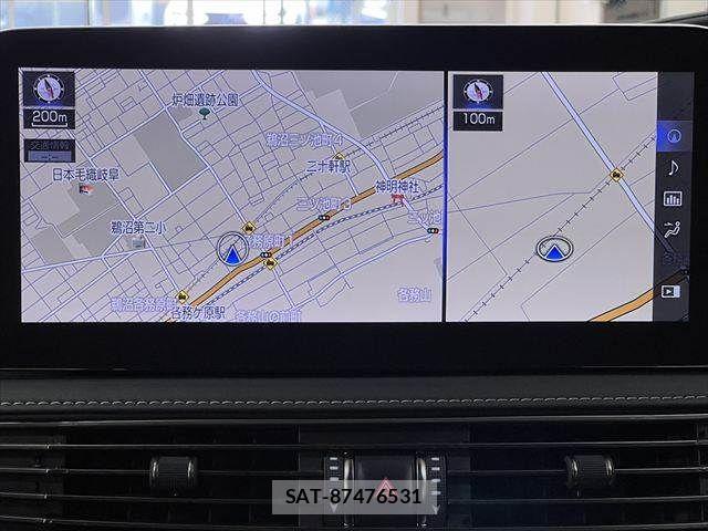 Lexus LS 2021-04 7617669-3
