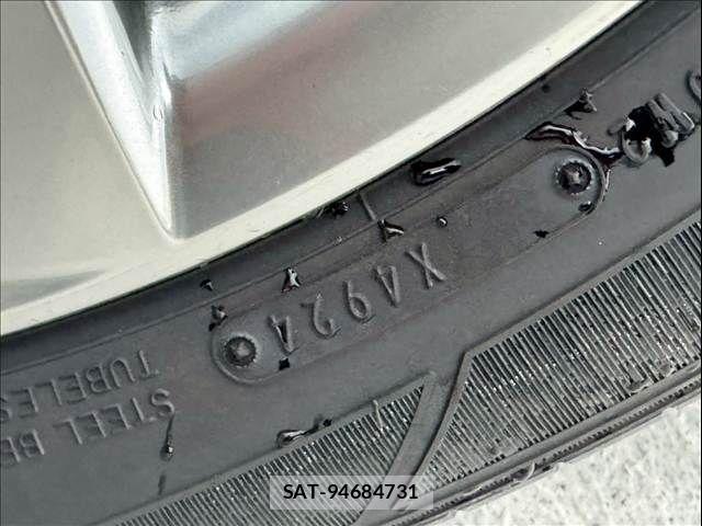 Lexus LS 2020-11 7725087-20
