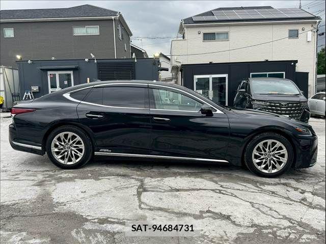 Lexus LS 2020-11 7725087-4