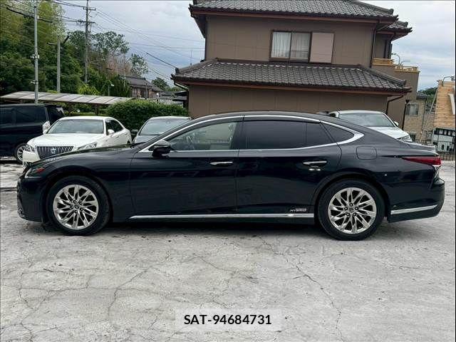 Lexus LS 2020-11 7725087-5
