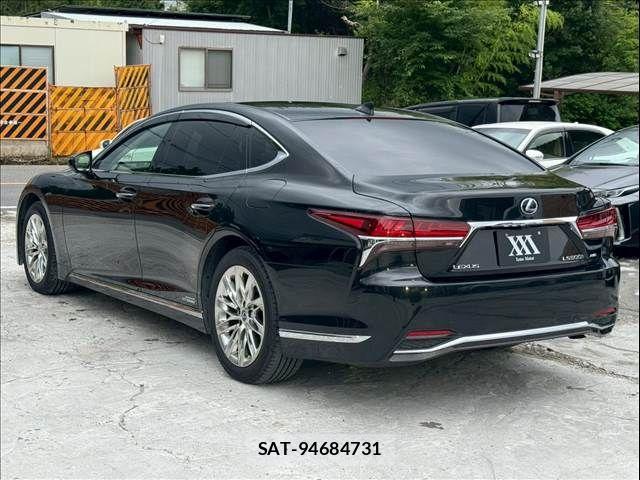 Lexus LS 2020-11 7725087-8