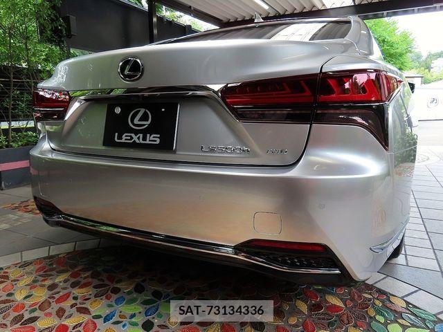 Lexus LS 2023-03 7786514-1