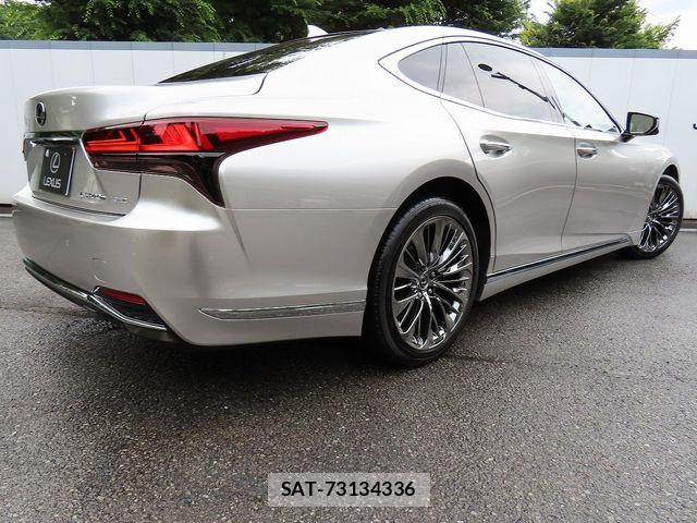 Lexus LS 2023-03 7786514-29