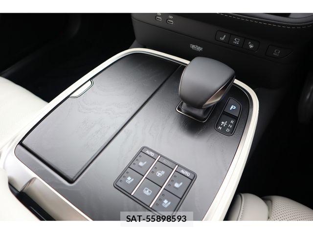 Lexus LS 2024-07 7902856-16