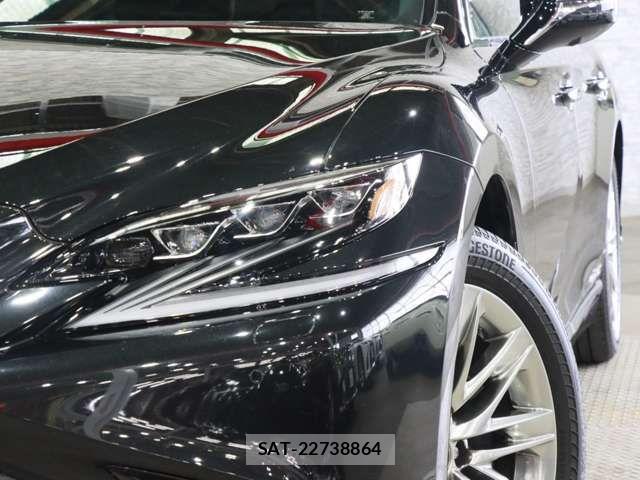 Lexus LS 2017-12 8036442-15