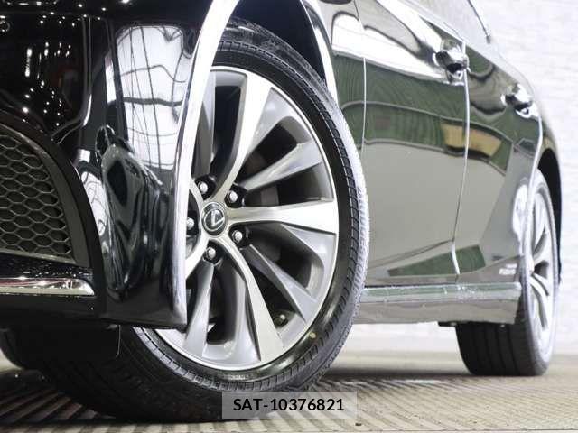 Lexus LS 2018-03 8036443-19