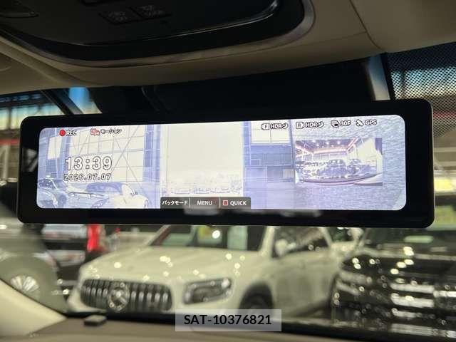 Lexus LS 2018-03 8036443-7