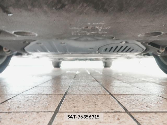 Lexus LS 2021-05 8100145-14