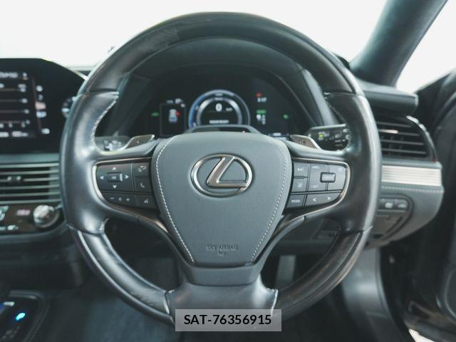 Lexus LS 2021-05 8100145-16