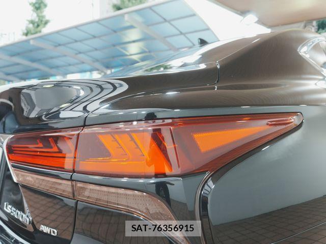 Lexus LS 2021-05 8100145-25