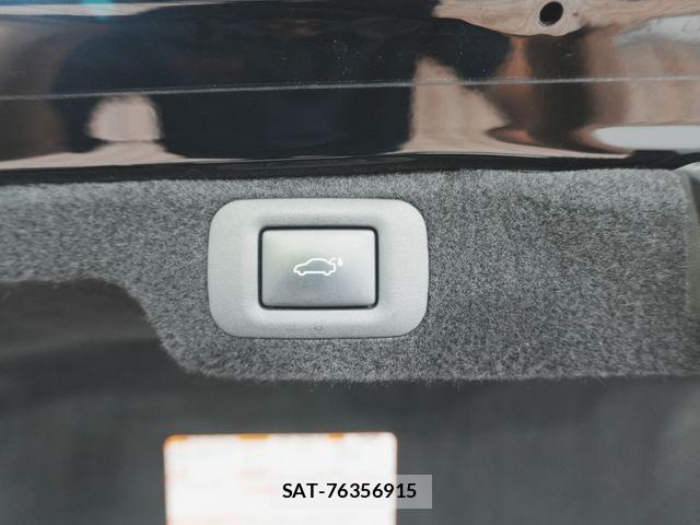 Lexus LS 2021-05 8100145-28