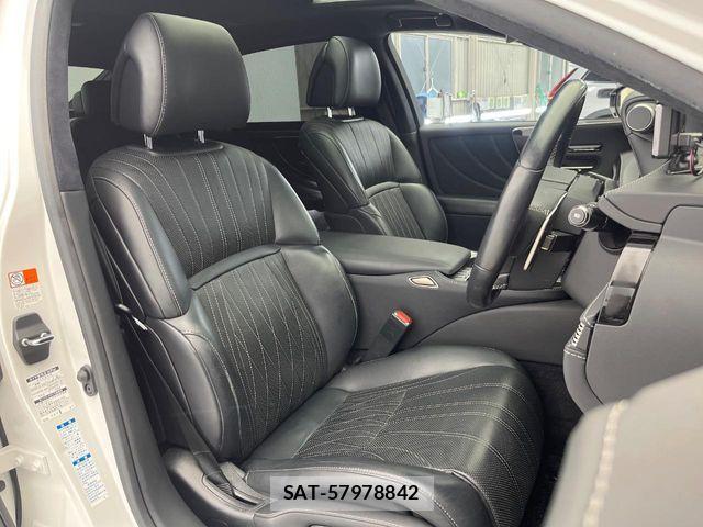 Lexus LS 2017-11 8131011-12