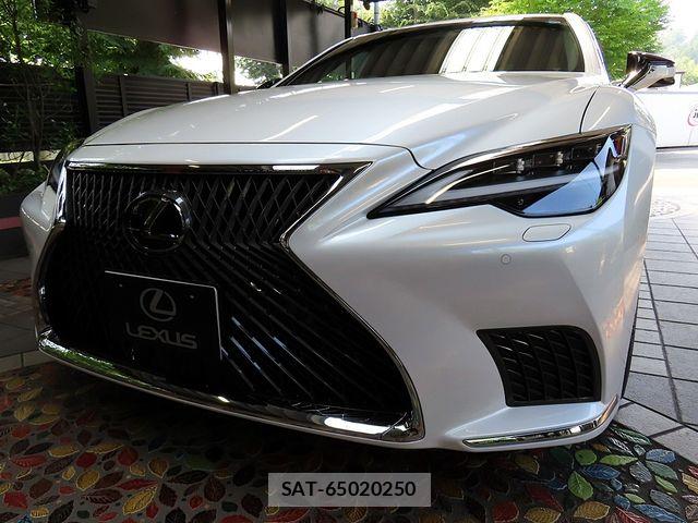 Lexus LS 2023-03 8158702-0