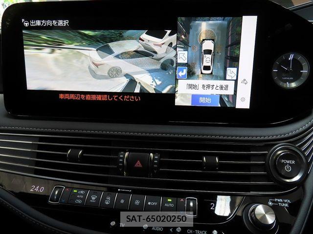 Lexus LS 2023-03 8158702-19
