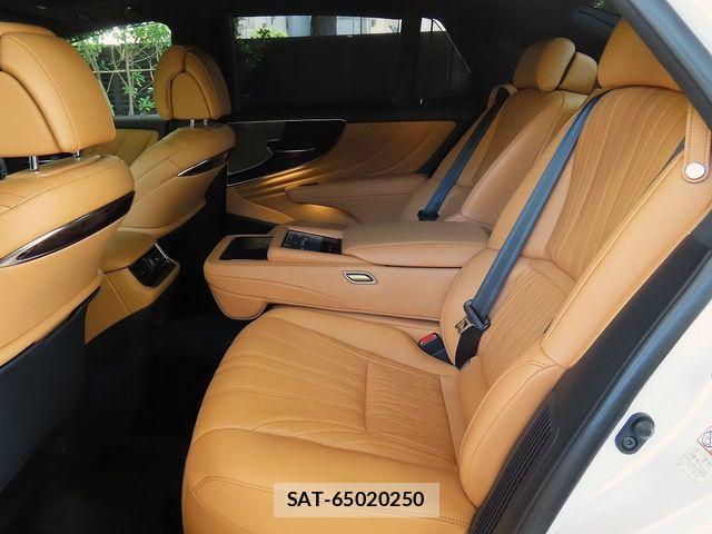 Lexus LS 2023-03 8158702-22