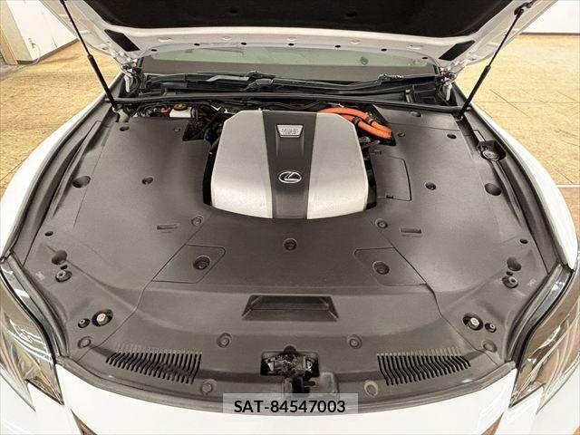 Lexus LS 2017-10 8208388-28