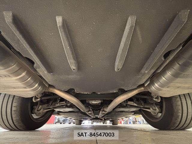 Lexus LS 2017-10 8208388-29