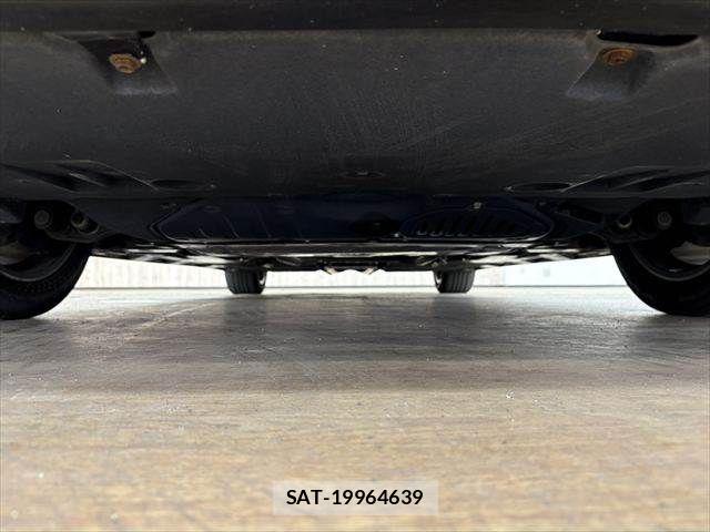 Lexus LS 2018-03 8208389-28