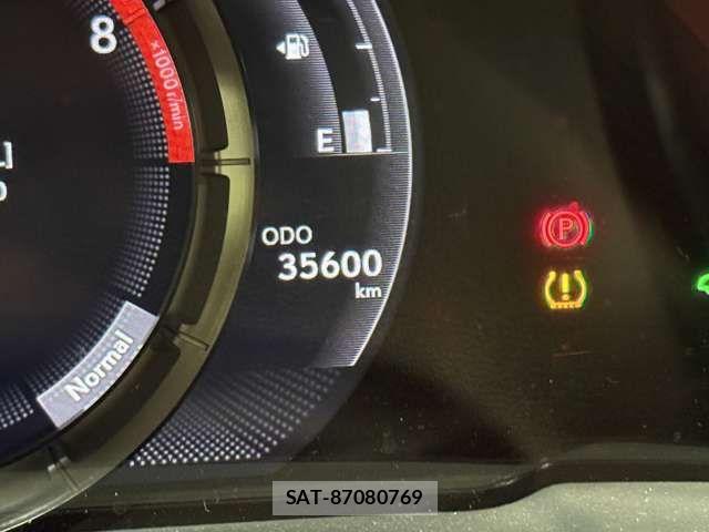 Lexus LS 2018-01 8245726-10