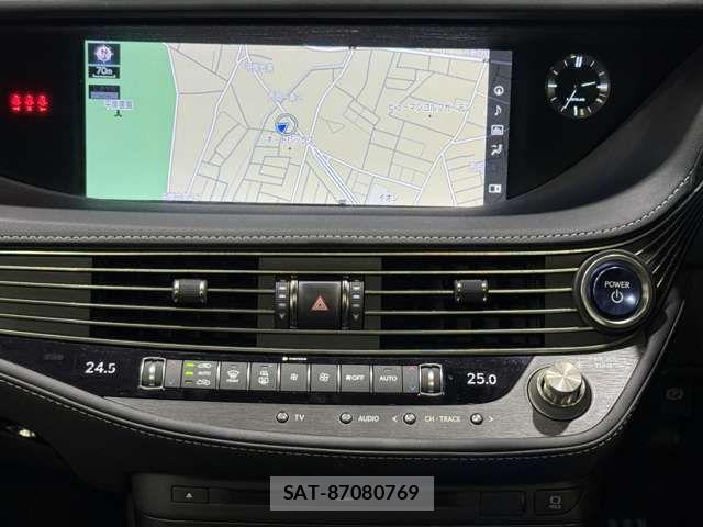 Lexus LS 2018-01 8245726-16