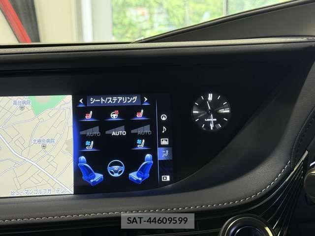 Lexus LS 2018-01 8245727-12
