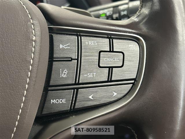 Lexus LS 2018-05 8315193-11