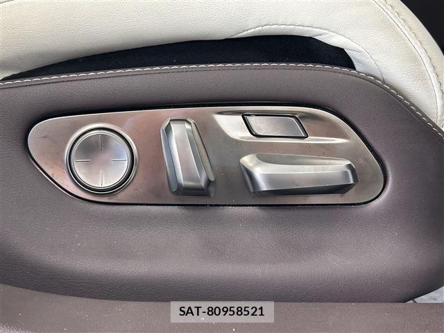 Lexus LS 2018-05 8315193-20