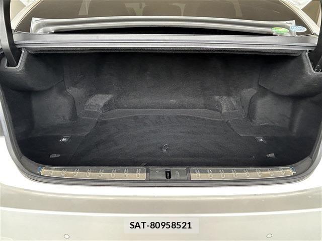 Lexus LS 2018-05 8315193-25