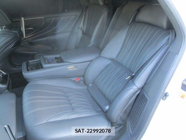 Lexus LS 2021-11 8336565-14