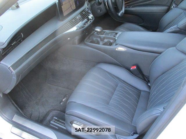Lexus LS 2021-11 8336565-15