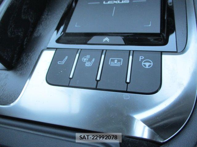 Lexus LS 2021-11 8336565-22
