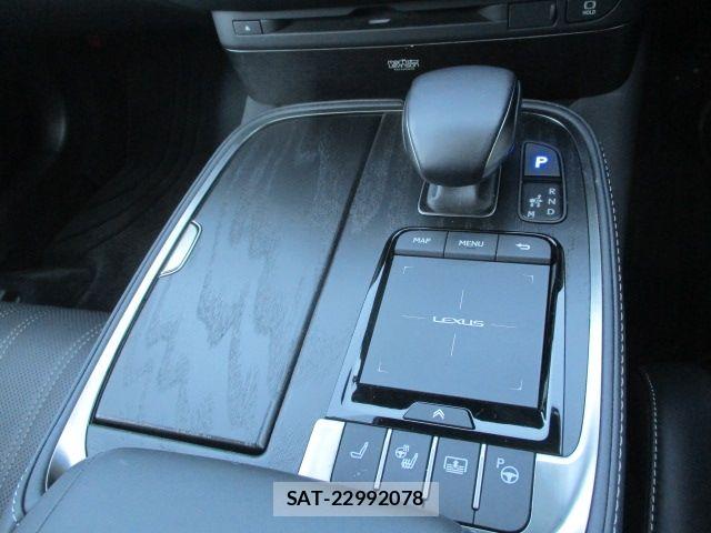 Lexus LS 2021-11 8336565-23