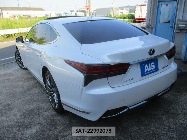 Lexus LS 2021-11 8336565-2