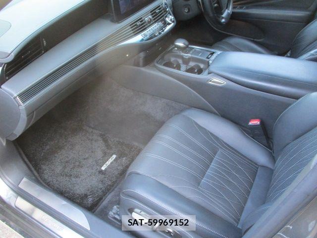 Lexus LS 2022-02 8336568-12