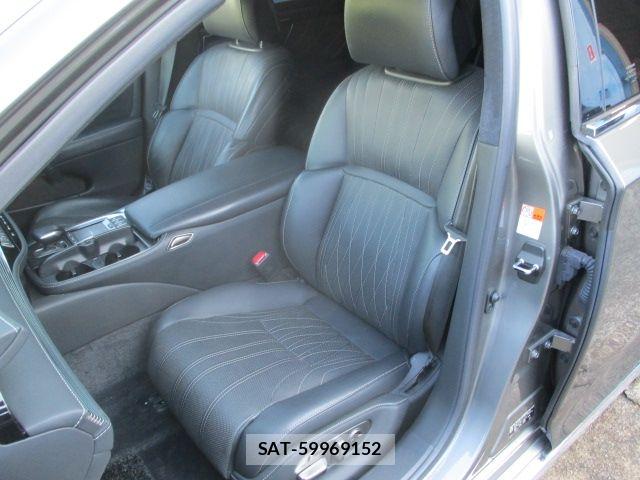Lexus LS 2022-02 8336568-13