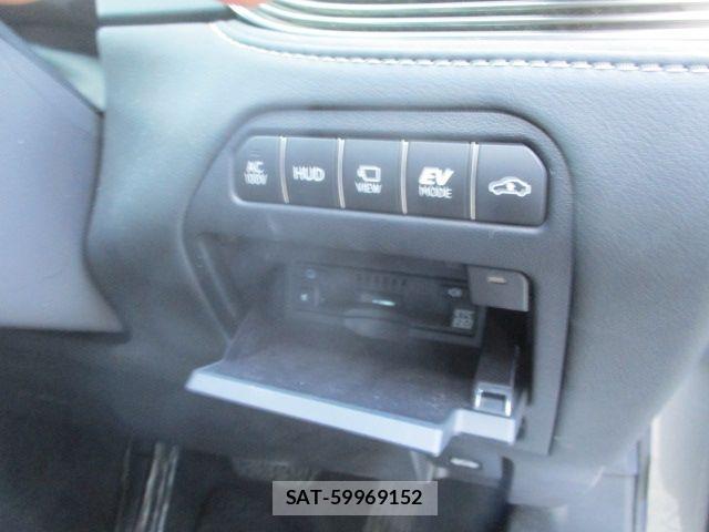 Lexus LS 2022-02 8336568-16