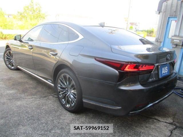 Lexus LS 2022-02 8336568-2