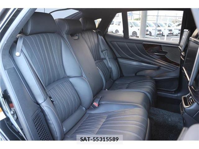 Lexus LS 2018-07 8336567-17