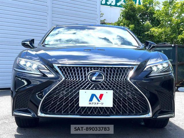 Lexus LS 2017-11 8366747-15