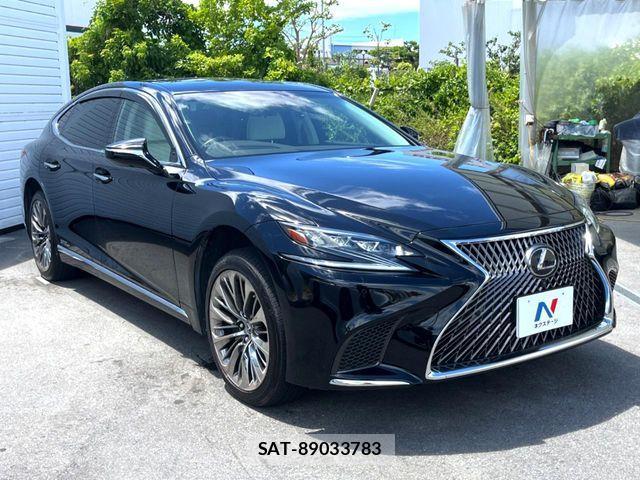 Lexus LS 2017-11 8366747-17