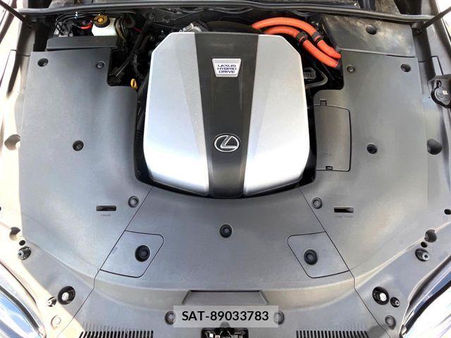 Lexus LS 2017-11 8366747-19