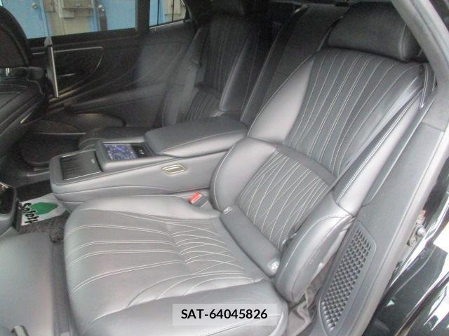 Lexus LS 2022-03 8366746-15
