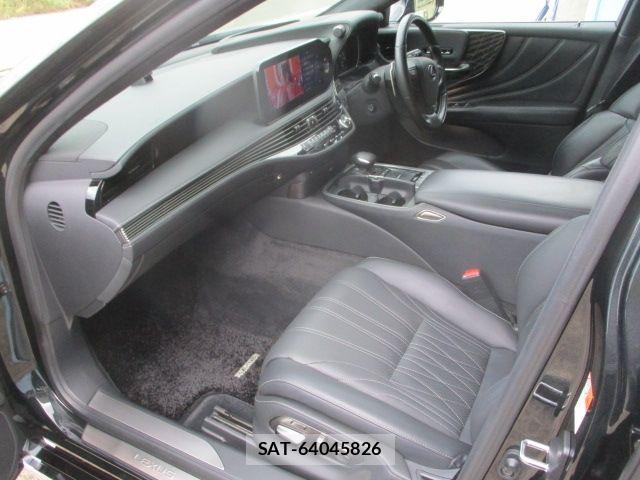 Lexus LS 2022-03 8366746-16