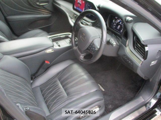 Lexus LS 2022-03 8366746-1