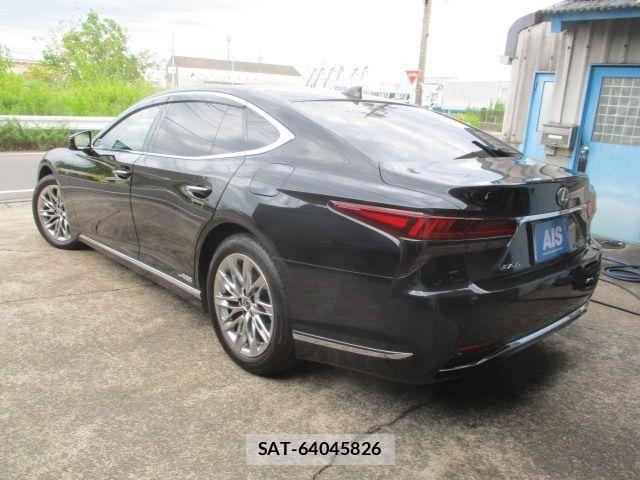 Lexus LS 2022-03 8366746-2