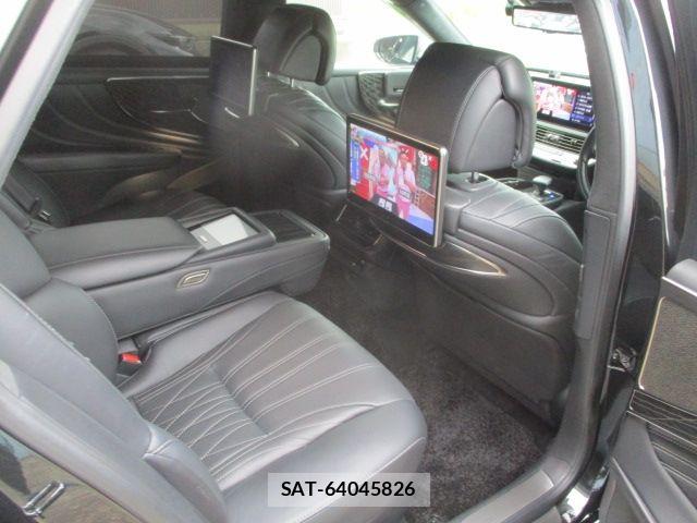 Lexus LS 2022-03 8366746-8