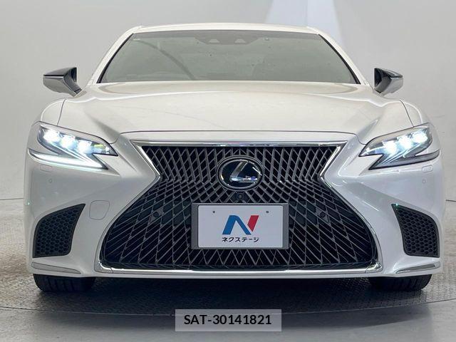 Lexus LS 2018-03 8366745-16