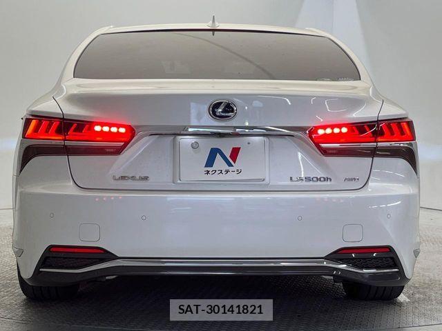 Lexus LS 2018-03 8366745-17