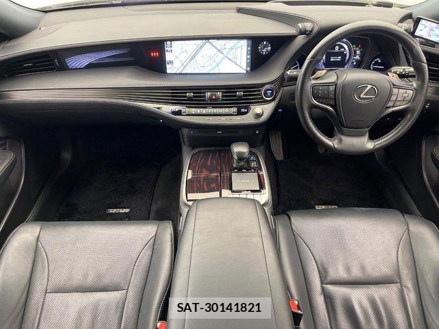 Lexus LS 2018-03 8366745-1