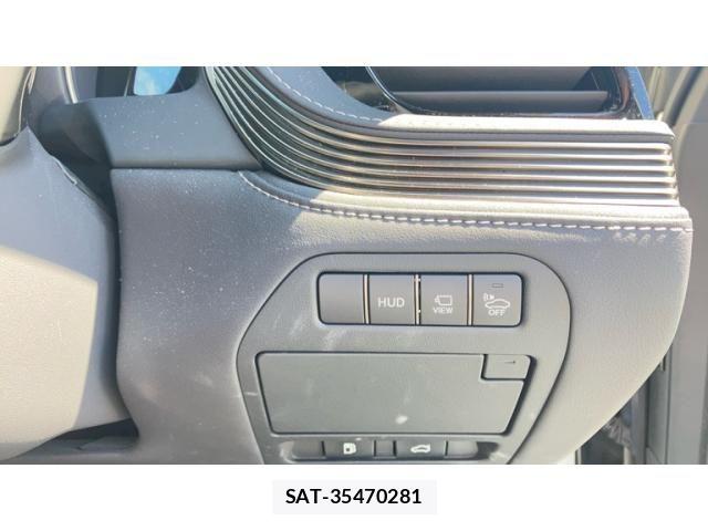 Lexus LS 2017-11 8457806-12